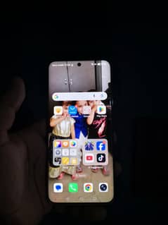 55000 non pta. . . 12gb. . . ram. . 512gb