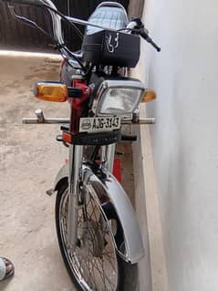 Honda CD 70 2k21 modrel