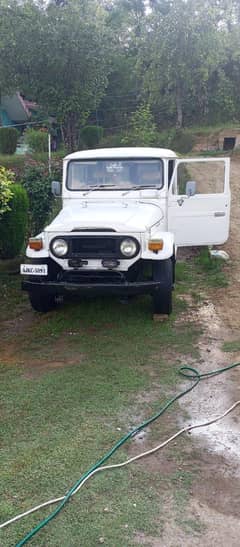 Toyota hottop jeep model 1975
