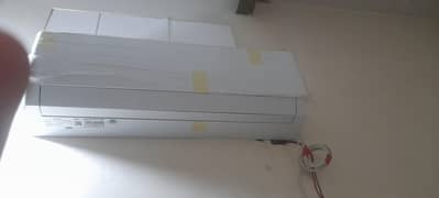 Gree Air conditioner  1.5 Ton DC inverter