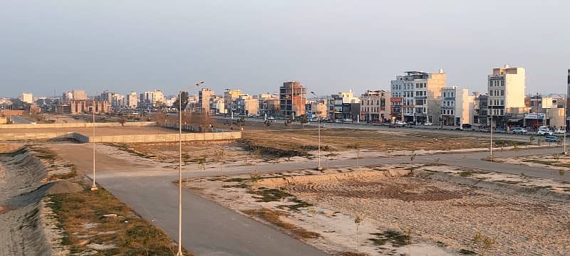 DISCOVER THE PERFECT 5 MARLA PLOT IN TULIP OVERSEAS BLOCK 0