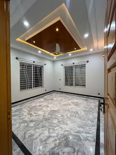 Kanal Upper Portion Available For Rent