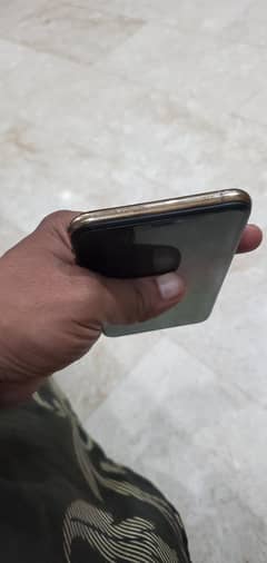 IPhone 11 pro max all sim working properly