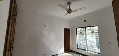 10 Marla House for Sale in Al Amin Society Spacious & Well-Maintained!