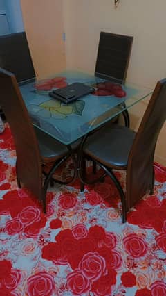 dinning table for urgent sale