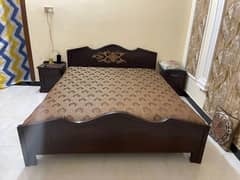 bed and sit table for sale and dressing table