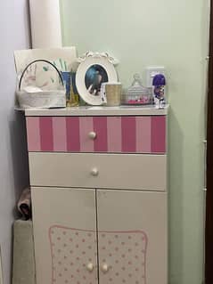 Kids Babre Bed Room Set complete Good condition
