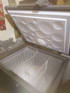 freezer fore sale jisy chahiye wo Rabta Kary