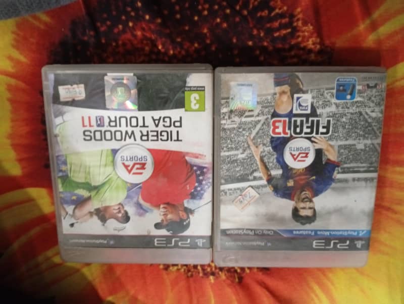 PS3 + Discs + Jailbroken + Nintendo Dsi XL with memory card 8