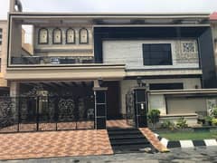 Prime Location In Valencia - Block B House For sale Sized 1 Kanal