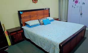 Double bed with 2 side tables and mattress