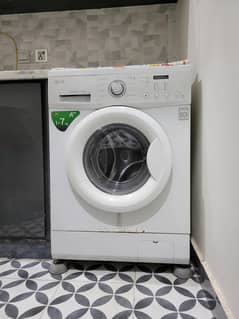 LG 7kg Direct Drive Front Load Washing Machine