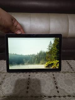 Tablet Huawei T3 10 model for sale . Good condition