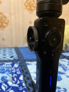 Gimbal zhiyun smooth 4