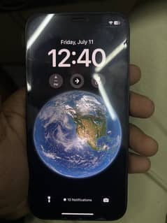 iPhone 12 9/10