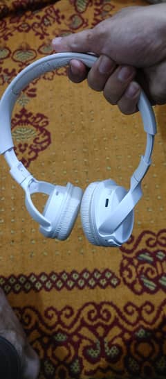 Headphone