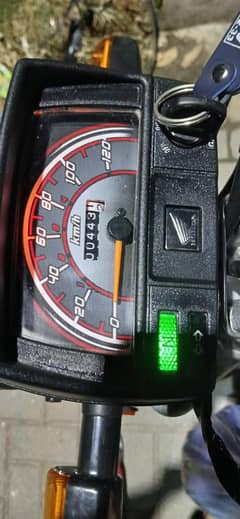 Honda CD70 New Bike Only 400Kms Driven Bus Majboori Hy Urgent Sale