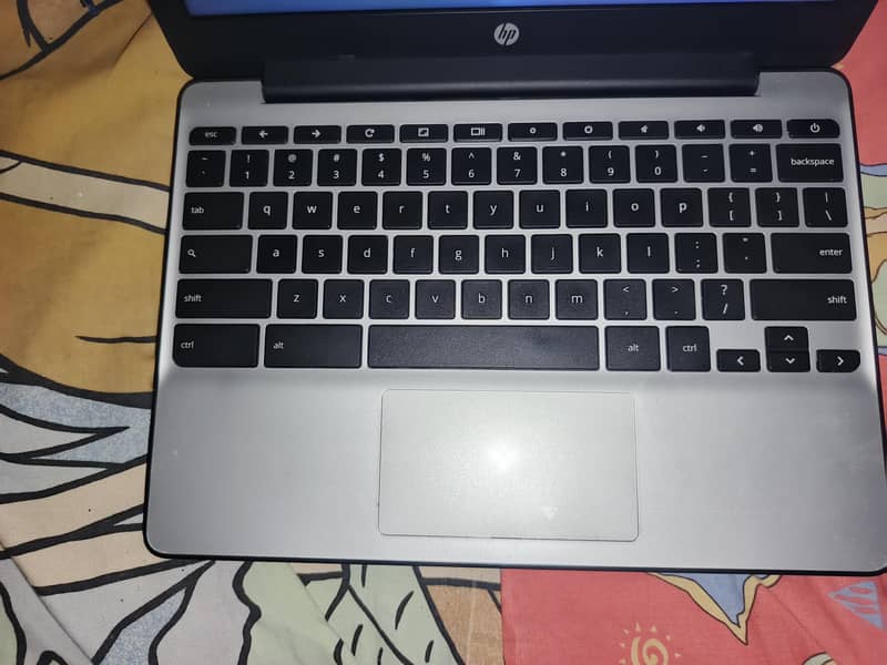 Chromebook with mouse and keyboard 3