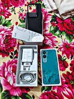 Vivo Y200 16\256gb PTA  With full Box Assesories