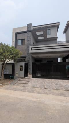 Stylish 7 Marla House for Rent in DHA Phase 6! Prime Location | Ideal Family Home
