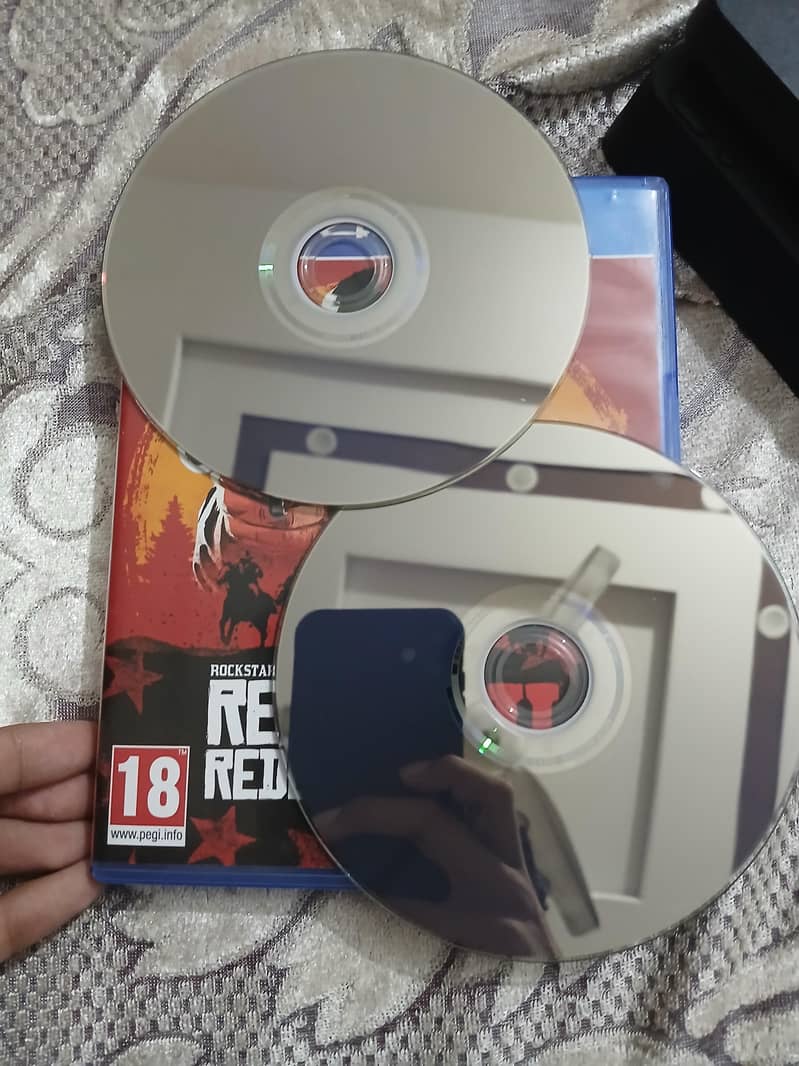 ps 4 with 3 games with ps 5 controller 1
