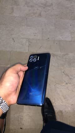 Motorola one 5G UW