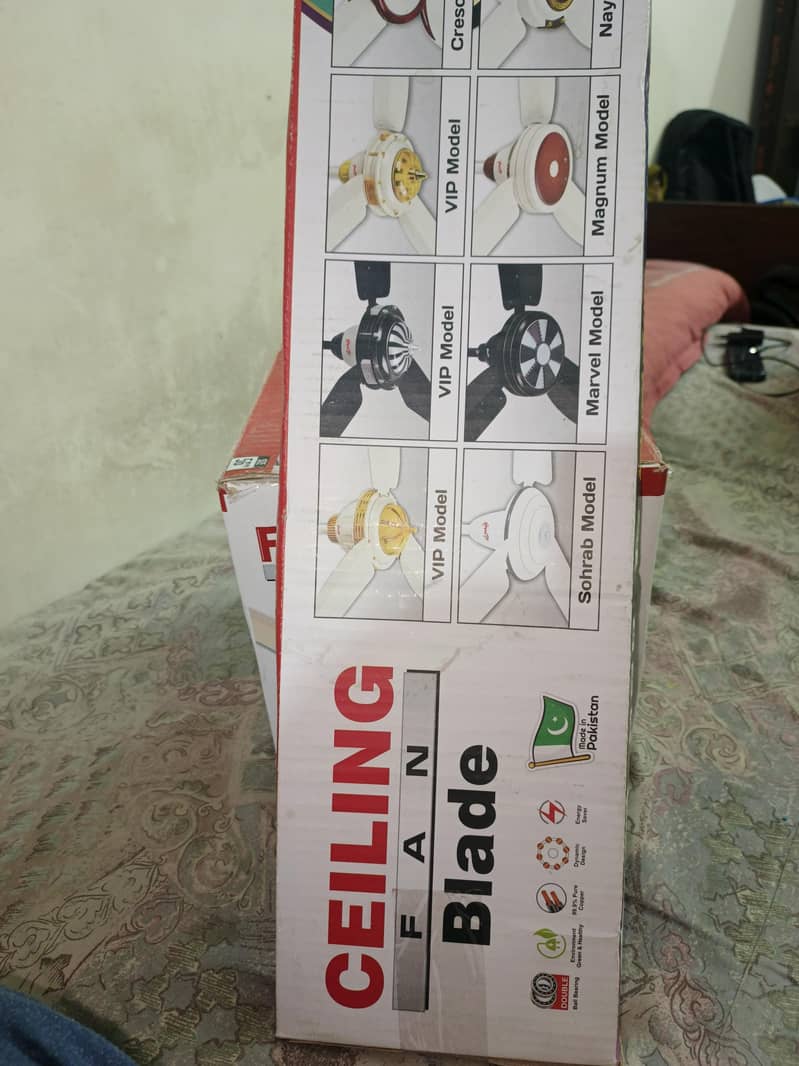 Famous ceiling fan. . 30 watts with remote control system 4