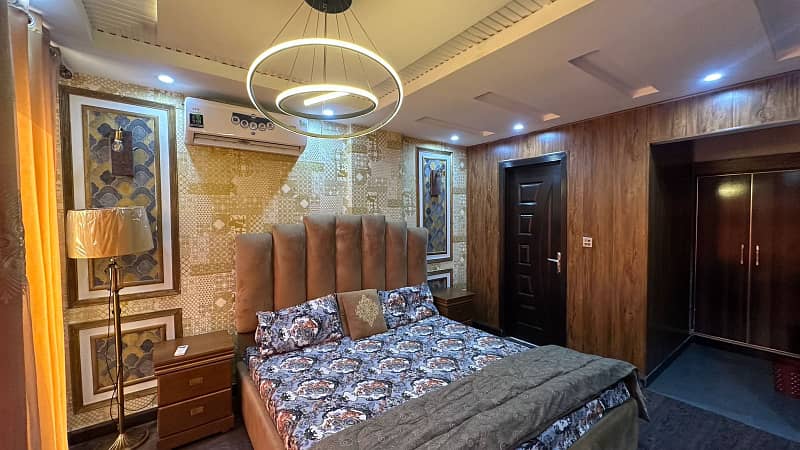Per day Facing Eiffel tower view Luxury apartment 2