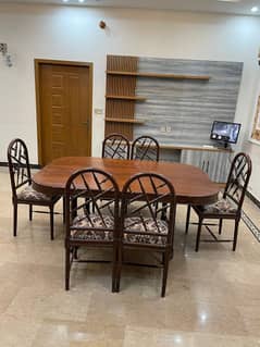 Dining table for sale