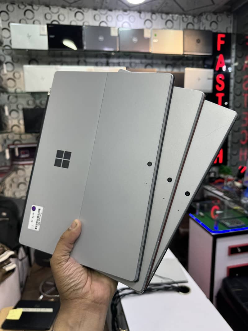 Microsoft surface pro 7 i7-10th Generation 4