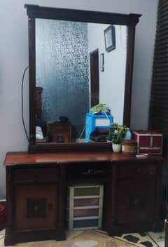 dressing table