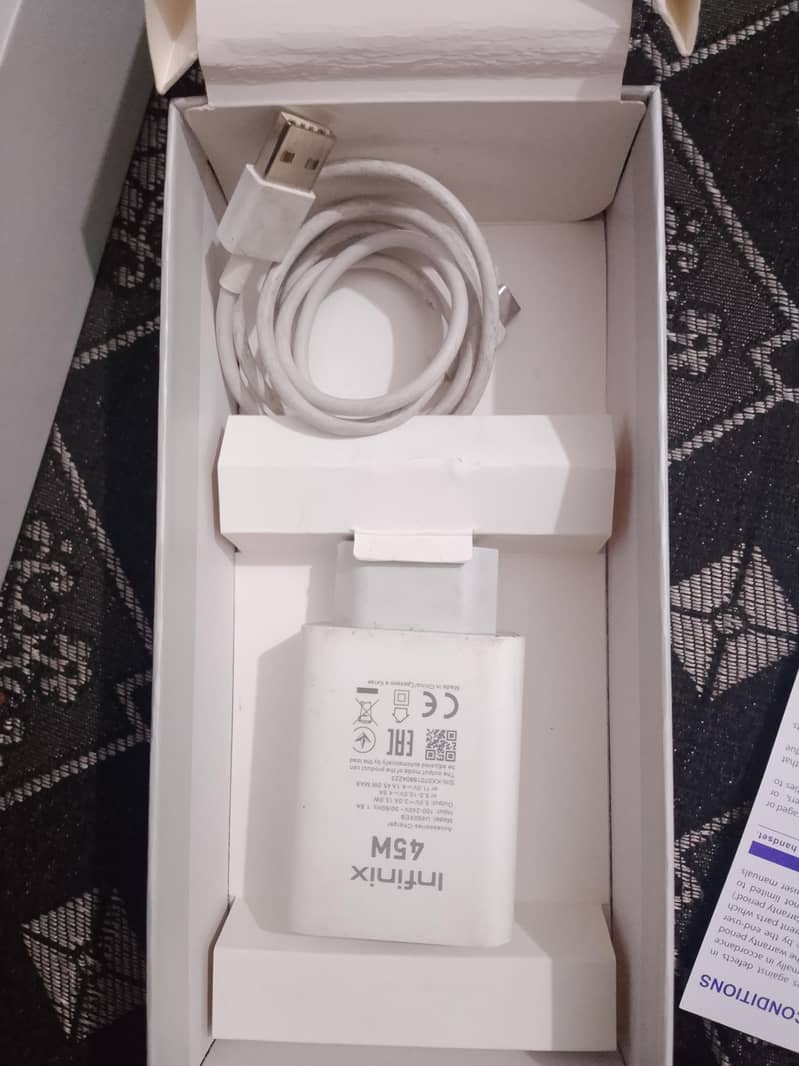 infinx note 40 with box+charge without wireless 1