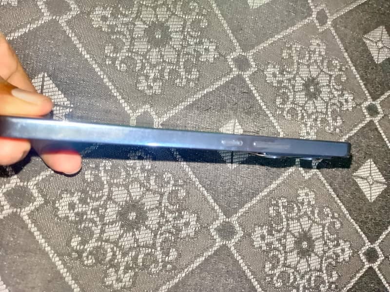 infinx note 40 with box+charge without wireless 6