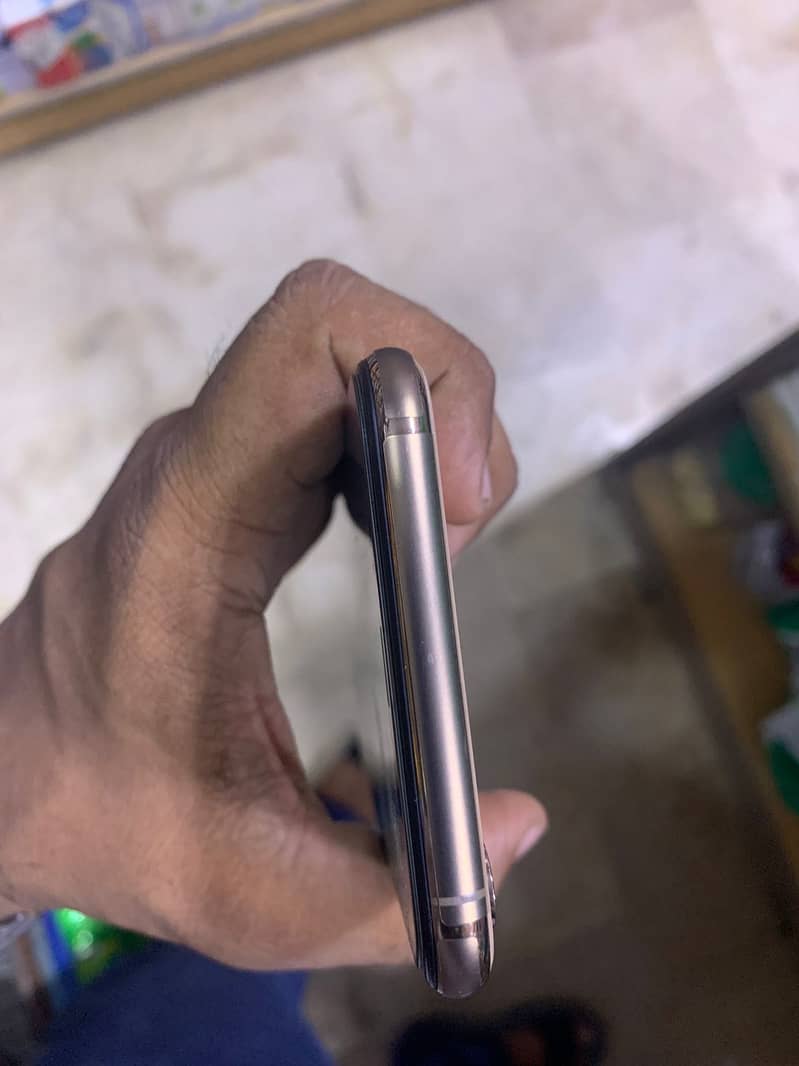 Iphone xs max 256gb dual sim physical aproved 2