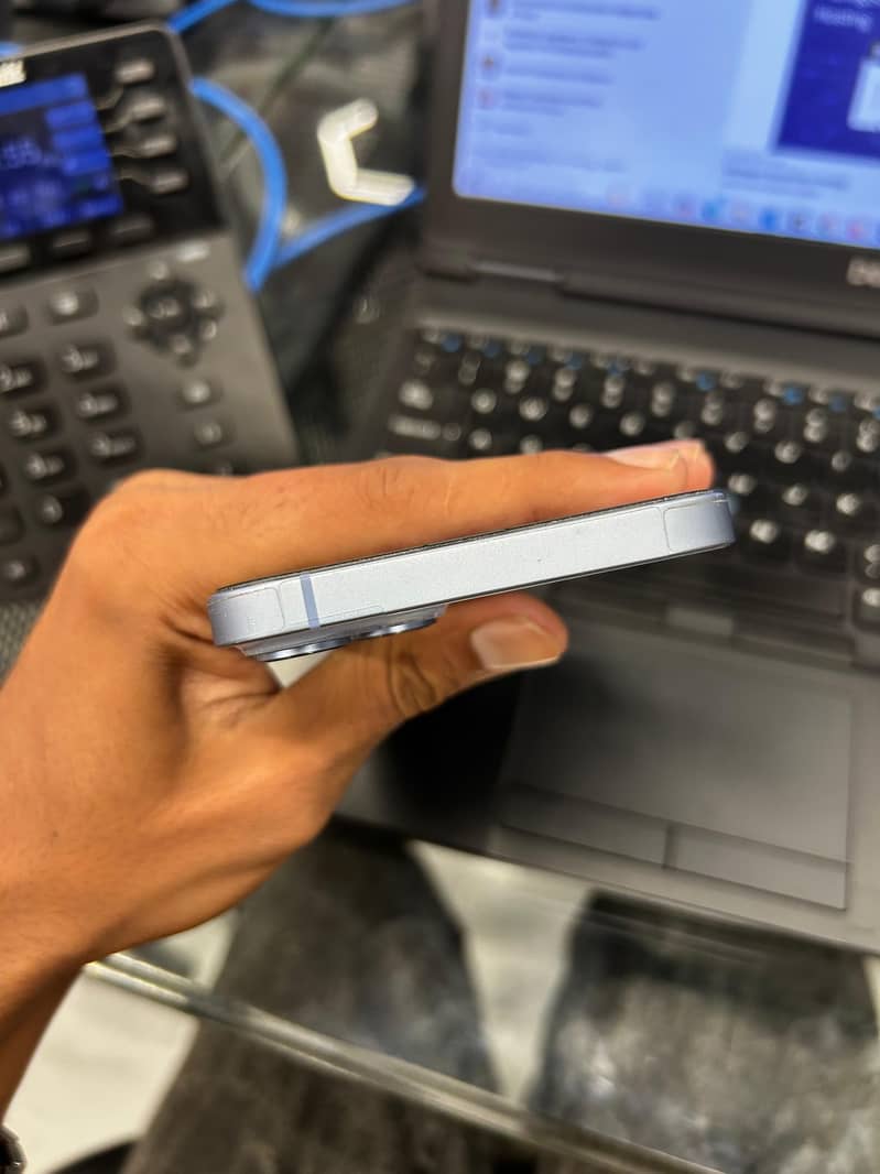 iPhone 14 plus 4