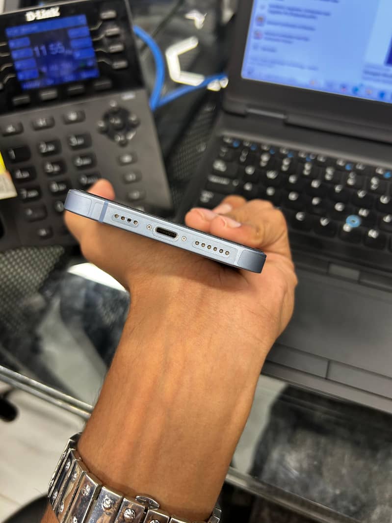 iPhone 14 plus 5