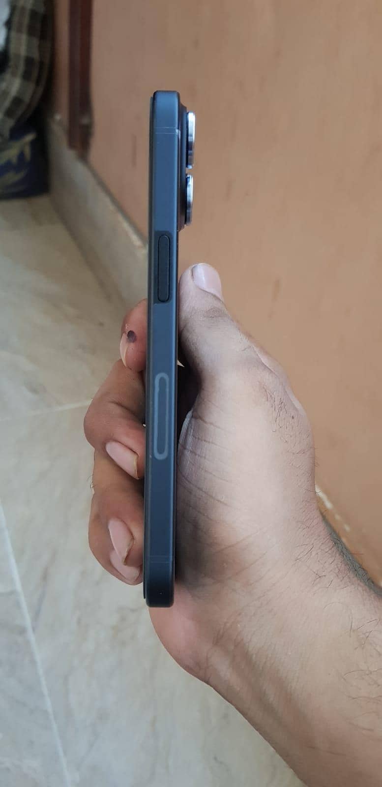 Iphone 15 (Kit only) Factory unlock 128Gb (70 Cycle count) Health 100% 4