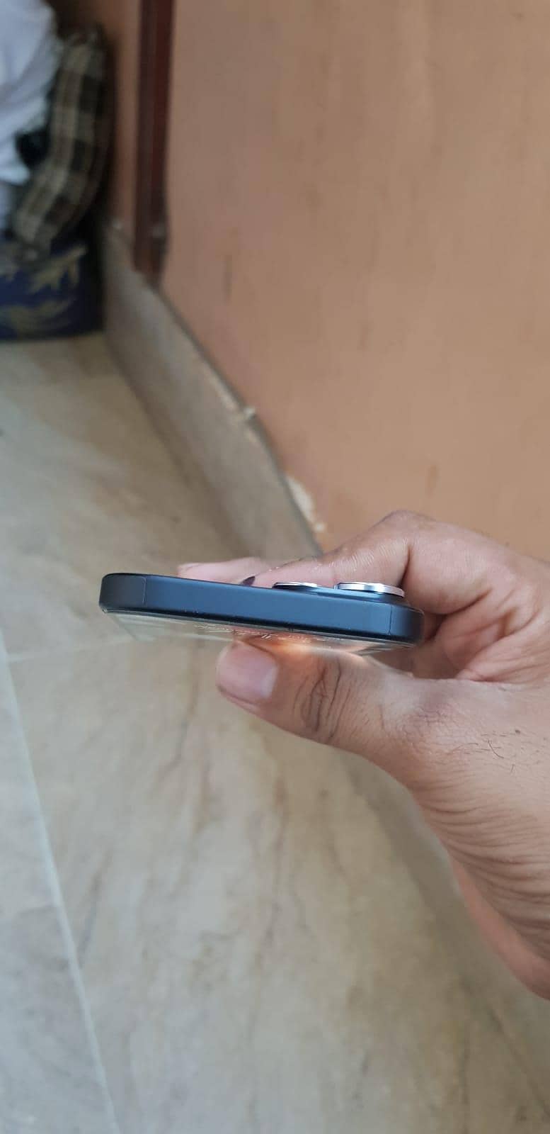 Iphone 15 (Kit only) Factory unlock 128Gb (70 Cycle count) Health 100% 6