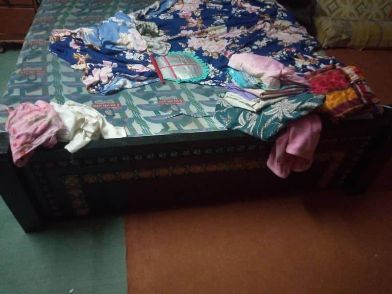 King Size Bed Without Matress And Computer Table 2