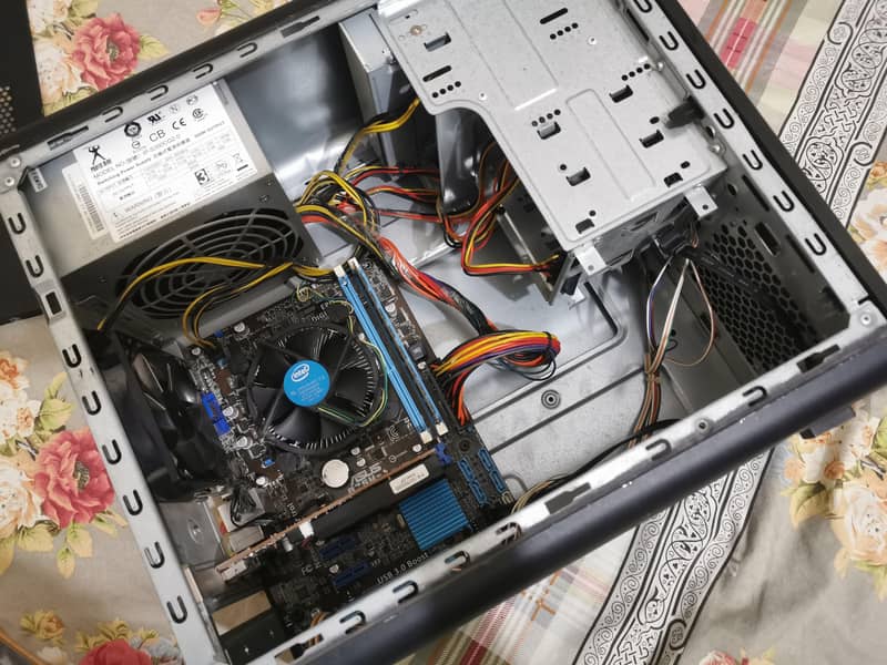 Gaming Pc Core I5 3rd Generation graphic card R7 430 Ddr5 2gb GTA runs 2