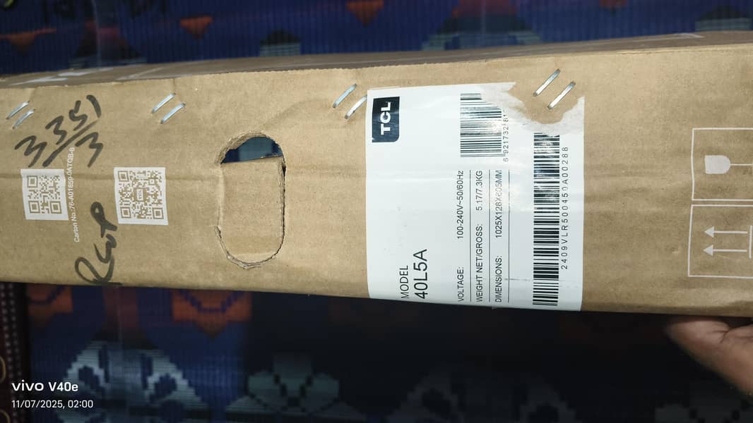 TCL smart led 40. inch . . . only  5 days hardly used . . 6