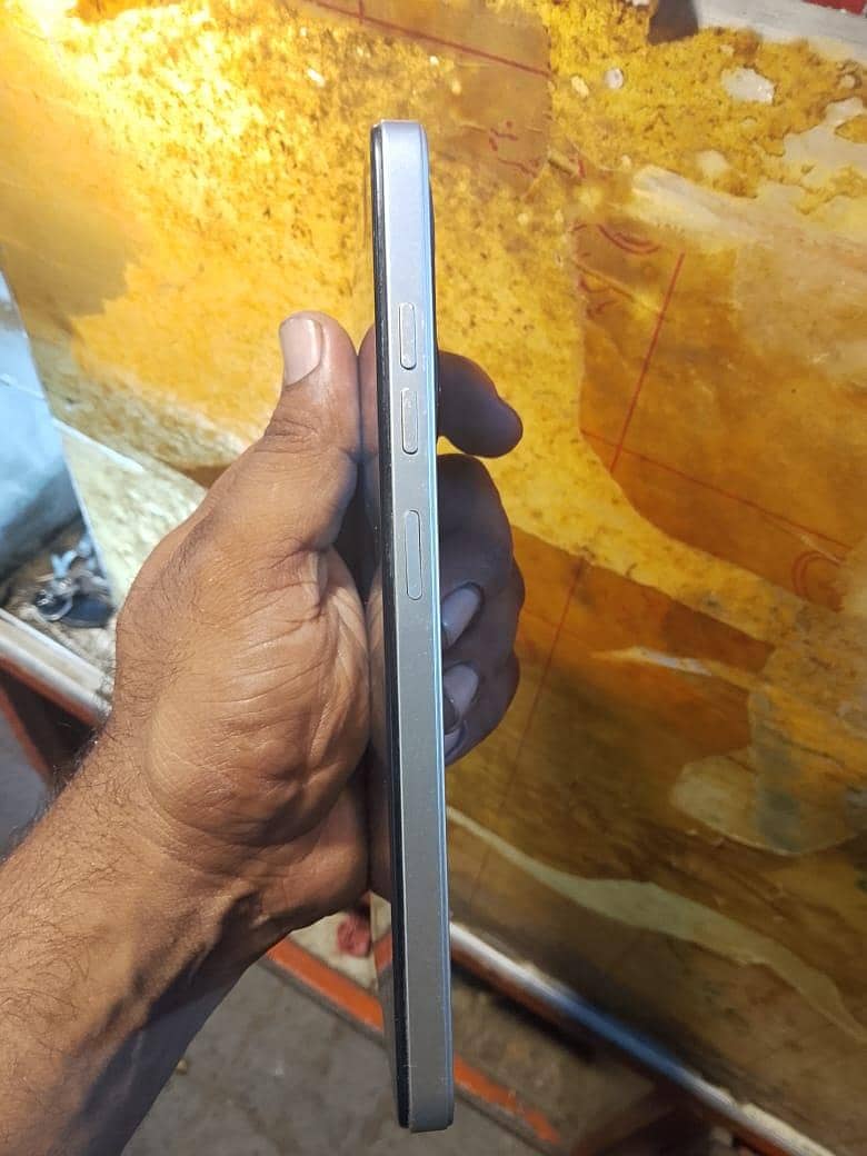Tecno spark 20c 3