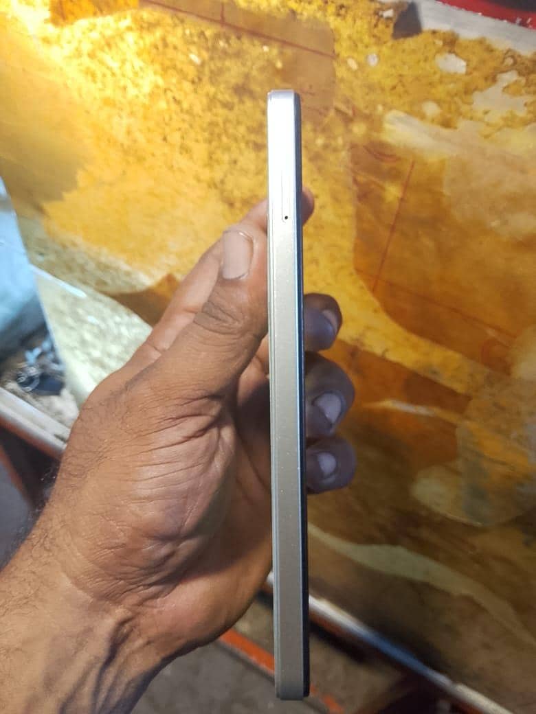 Tecno spark 20c 4