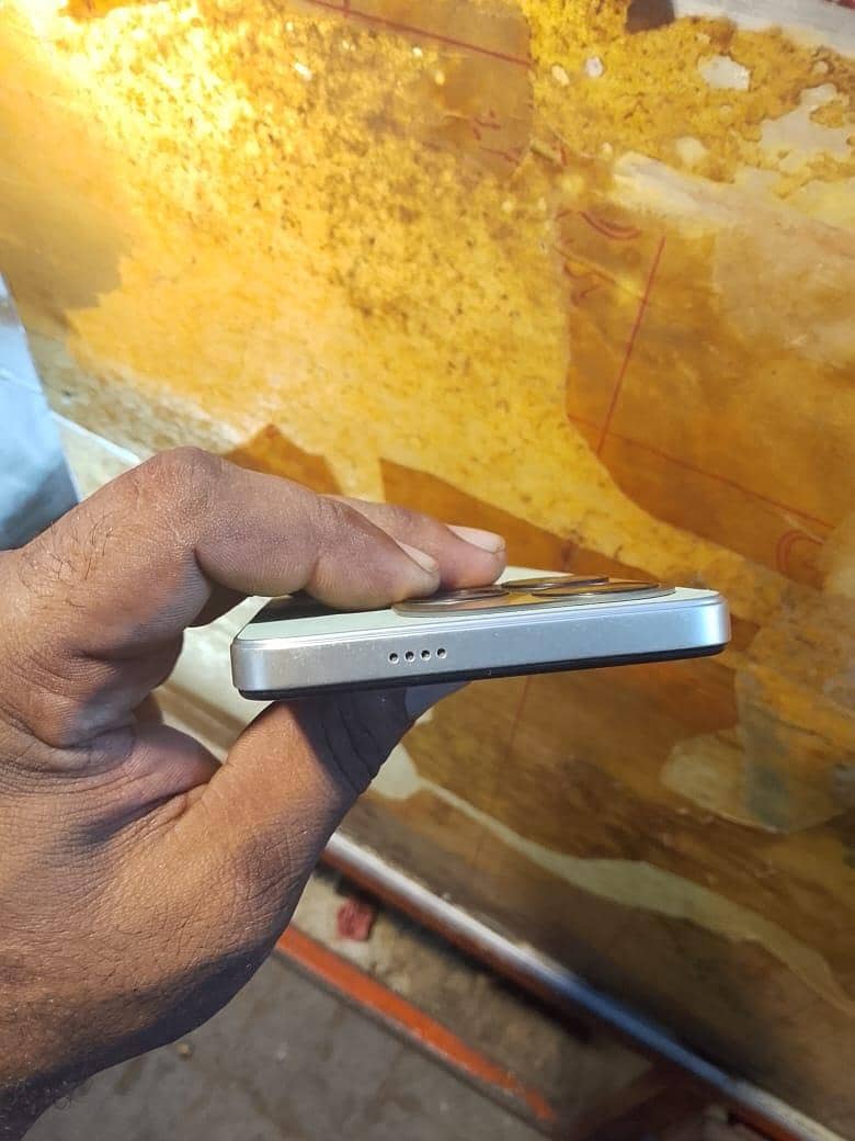 Tecno spark 20c 5