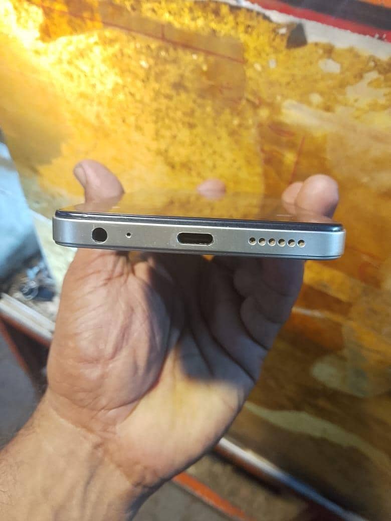 Tecno spark 20c 6