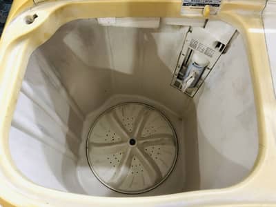 10 kg Haier twin tab washing machine