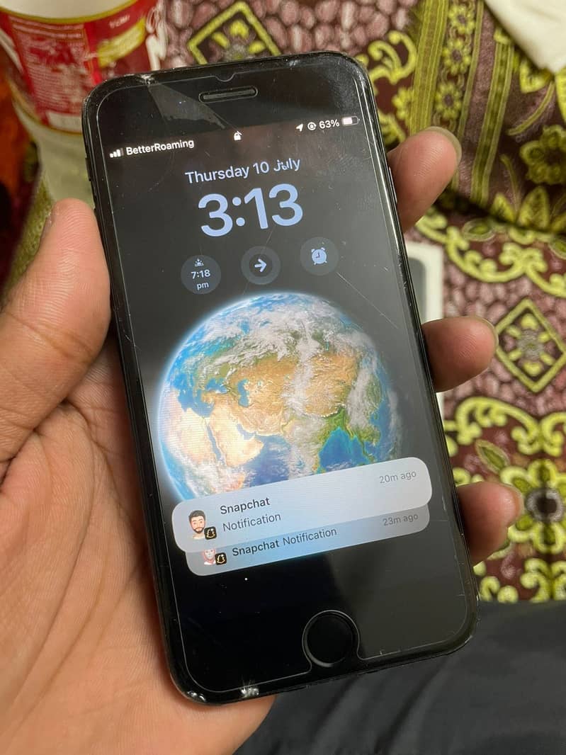 Iphone SE 2020 FU with box exchange possible amd sale read add 4