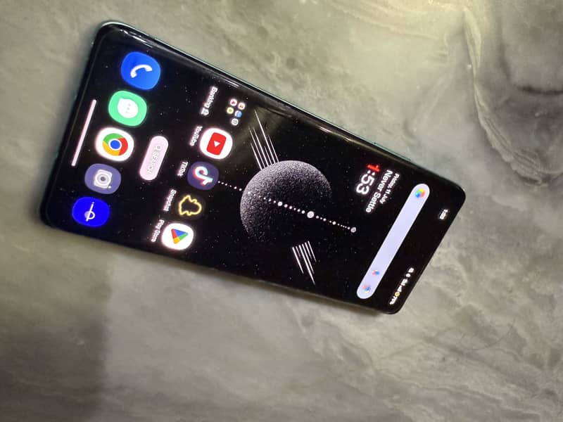 One Plus 8 Dual Sim 4