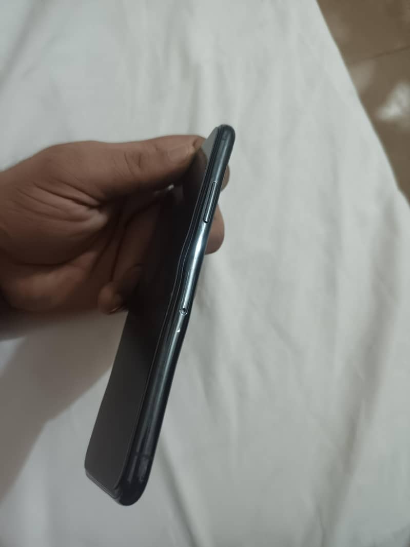iphone 11pro 256 neat and clean non pta not open battery health 72 1