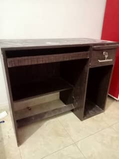 Computer Table for office work or free launcing